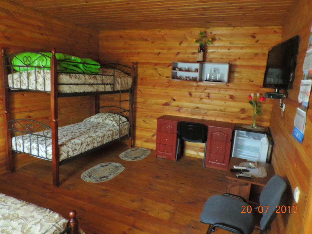 Slavutich Hotel Nova Kakhovka Ruang foto