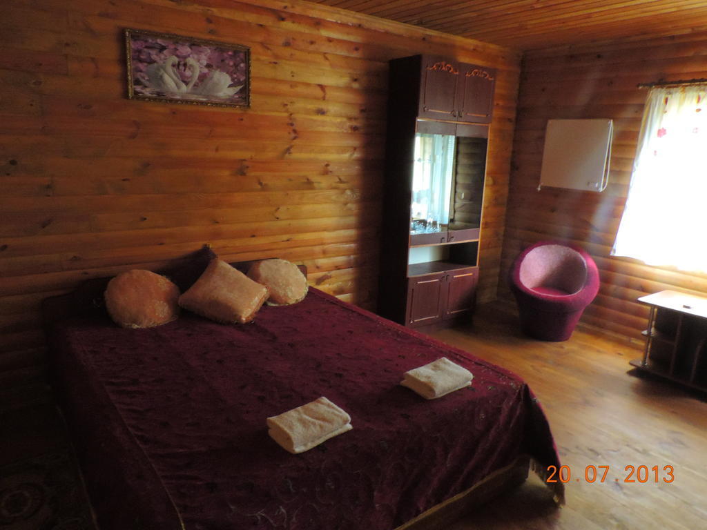 Slavutich Hotel Nova Kakhovka Ruang foto